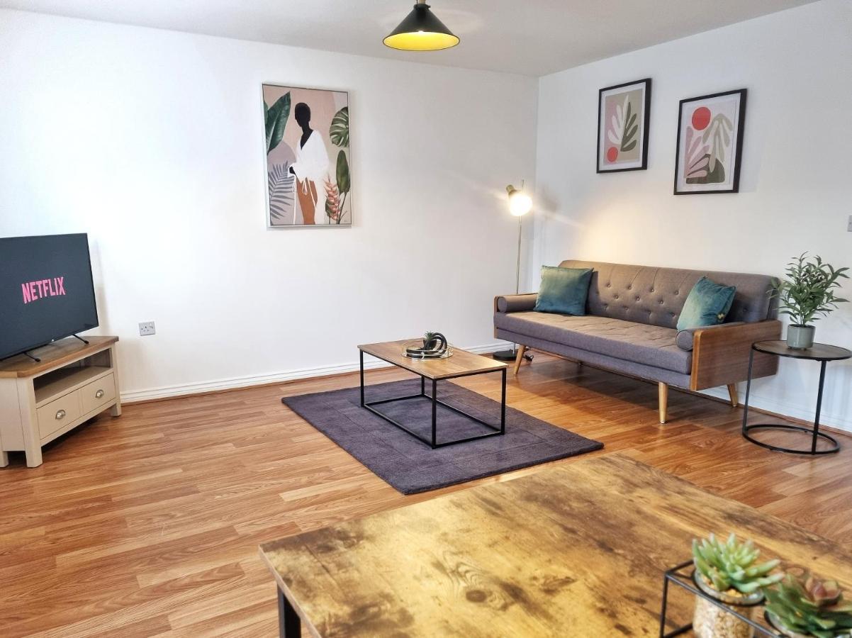 Modern & Spacious 3 Bedrooms And 2 Bathrooms Home, Free Parking! Cambridge  Exterior foto