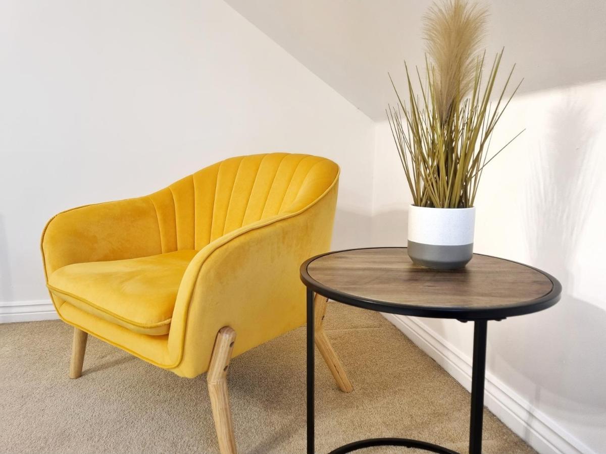 Modern & Spacious 3 Bedrooms And 2 Bathrooms Home, Free Parking! Cambridge  Exterior foto