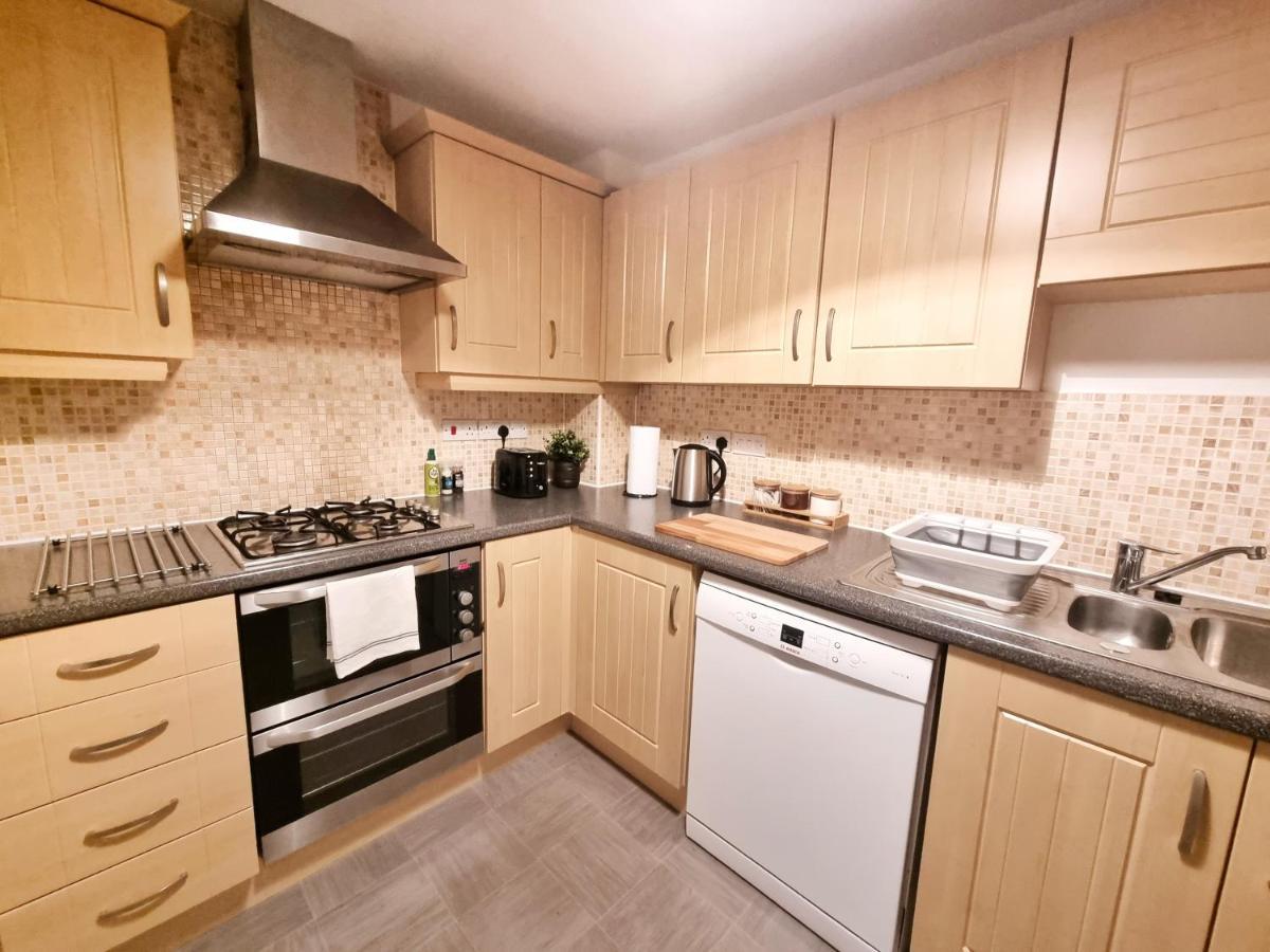 Modern & Spacious 3 Bedrooms And 2 Bathrooms Home, Free Parking! Cambridge  Exterior foto